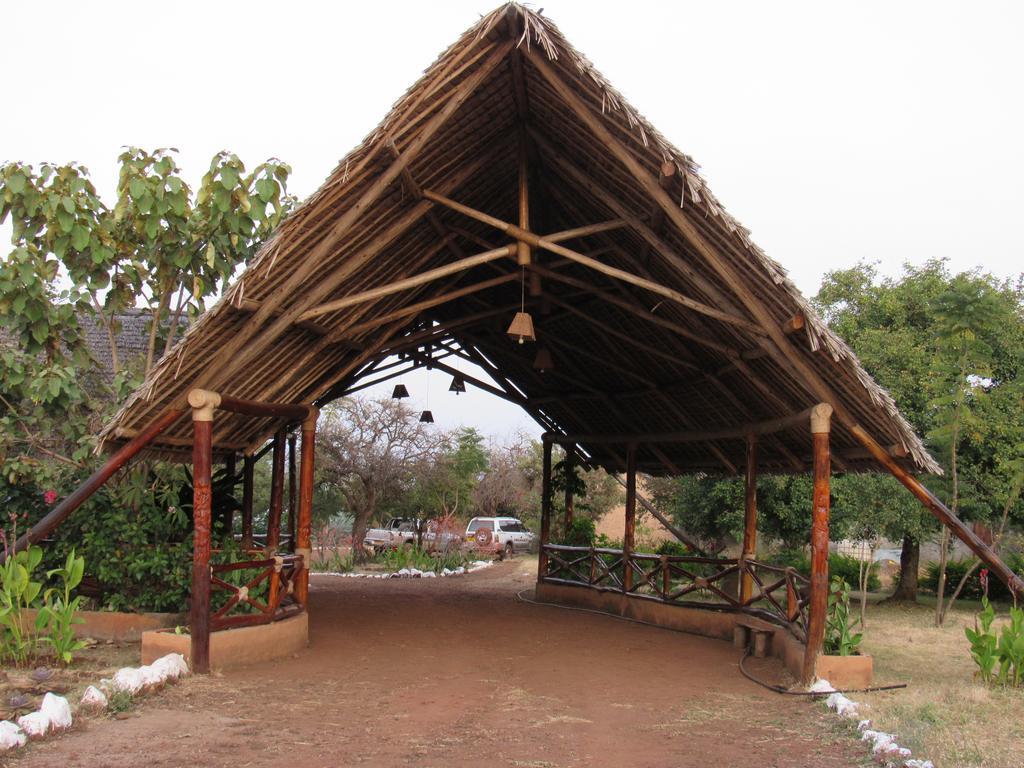 African Sunrise Lodge And Campsite Mto wa Mbu Luaran gambar
